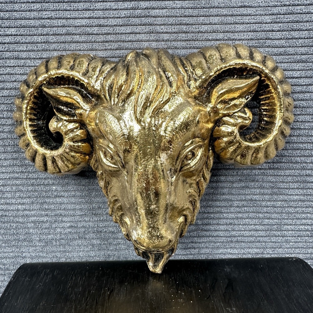 Vintage 1971 Buxton Gold Tone Ram Head Belt Buckle Zodiac Aries Accessory